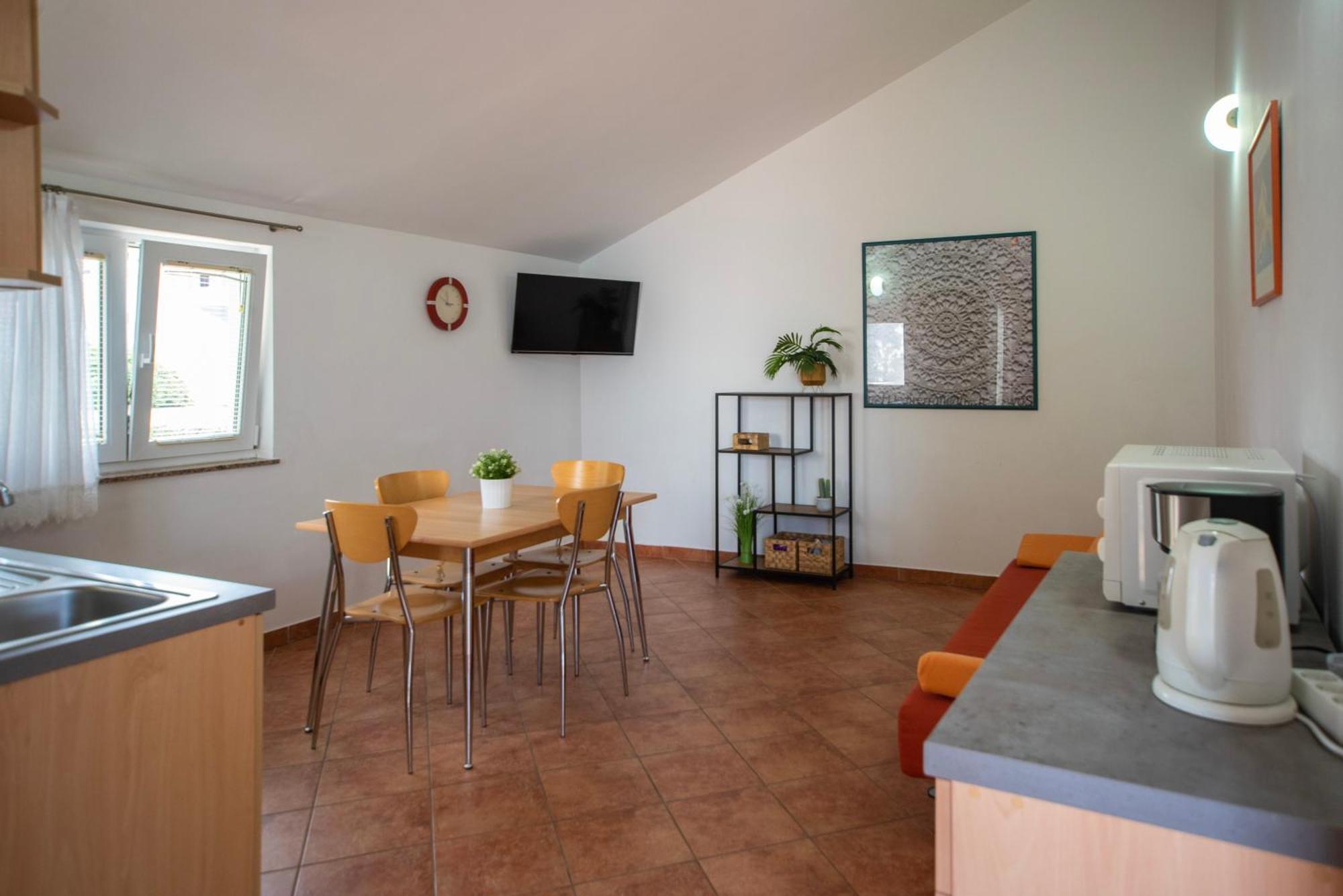 Andreja Apartment Pag Town
