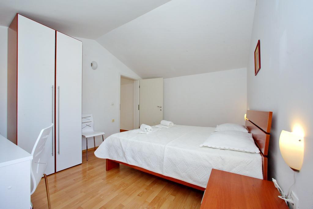 Andreja Apartment Pag Town