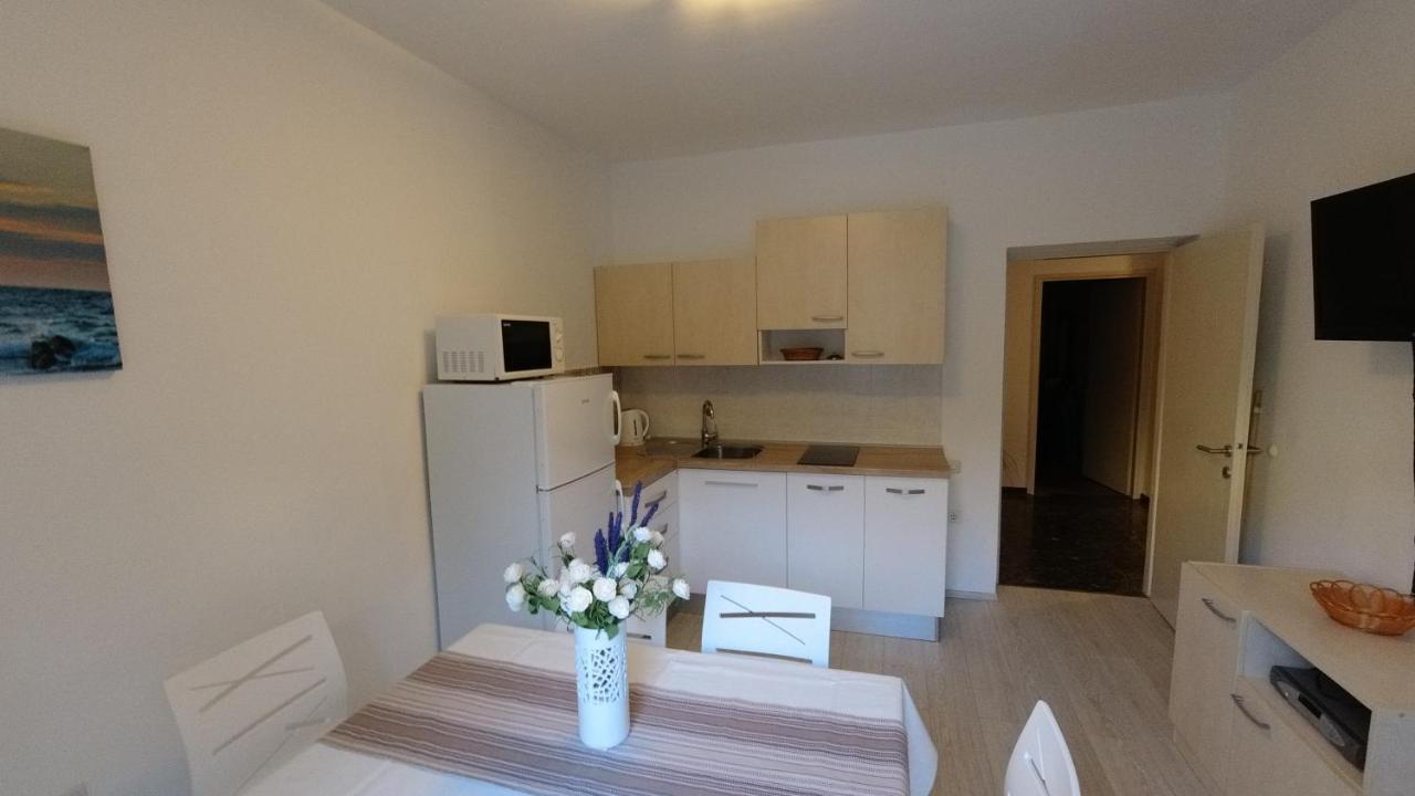 Andreja Apartment *